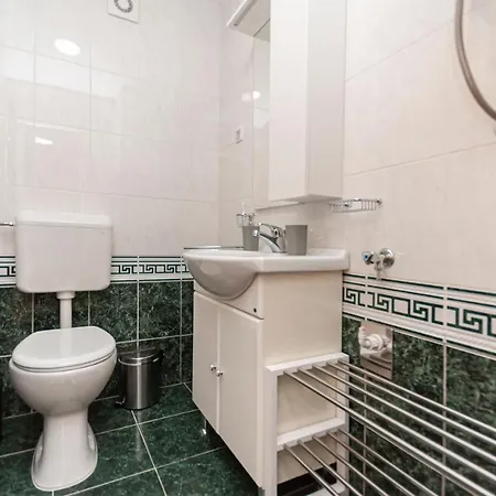 Antivo Apartment *